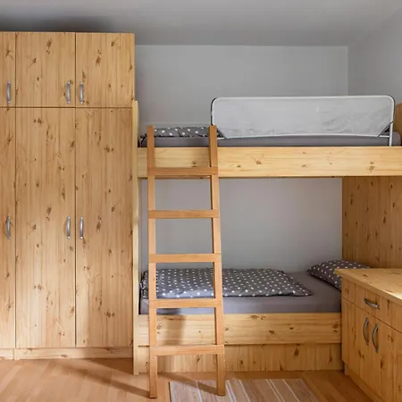 شقة Apartma Brina, New Bathroom In Nov 24 كْرانْيِسكا غورا